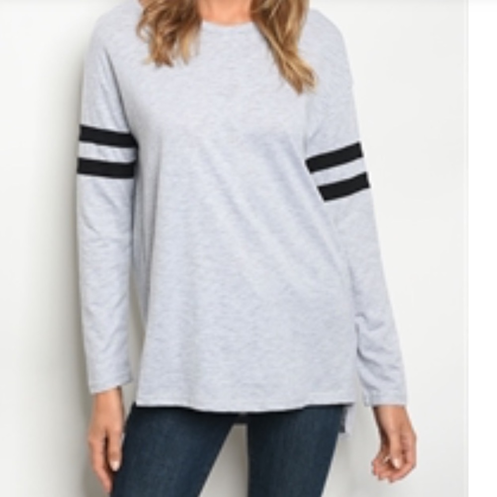 Long sleeve grey shirt